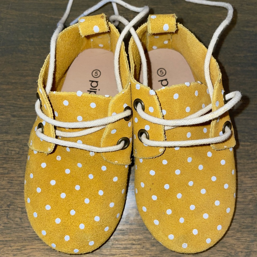 Piper Finn size 5 hard soles loafers